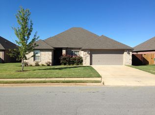 1141 Kensington Dr, Centerton, AR 72719