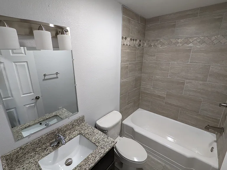 328 South St — Photo 6