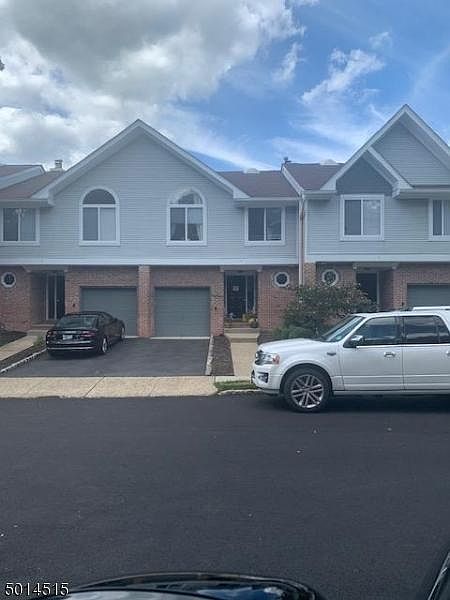 1st image of 5 Mount Vernon Sq Unit 5