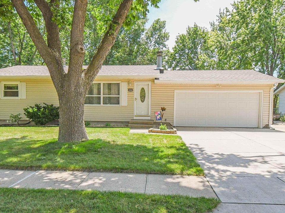 1st image of 6605 W 47th St