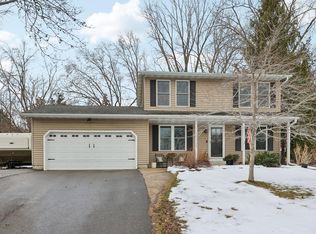 12325 49th Ave N, Plymouth, MN 55442