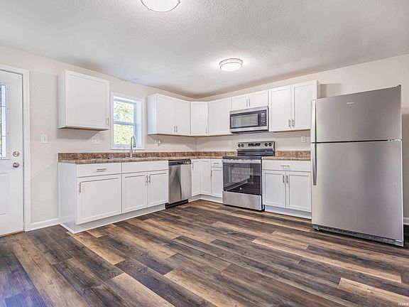 3rd image of 2120 Nelson St