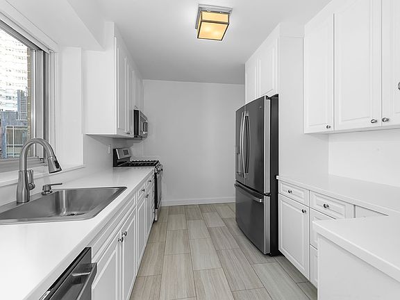 4th image of 254 E 68th St APT 3B