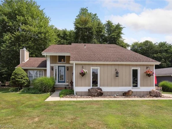 10087 N Surfside Cir, Aurora, OH 44202