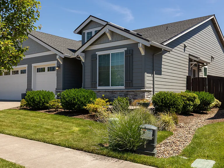 4785 S 16th Dr — Photo 3