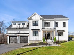 460 Pearl St, Reading, MA 01867