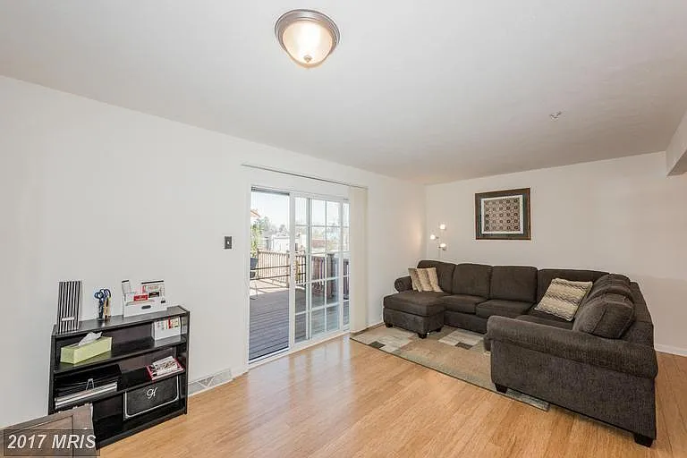 1237 Seron Ct — Photo 14