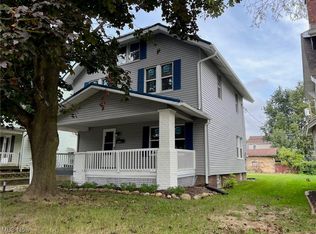 2411 10th St NW, Canton, OH 44708