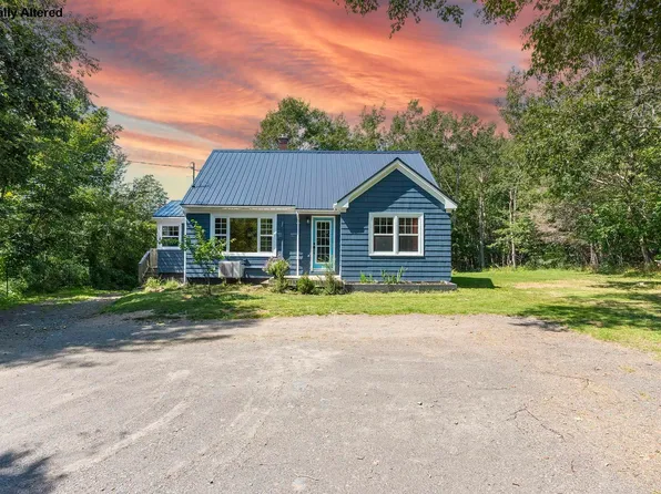 205 Highway 1, Deep Brook, NS B0S 1J0