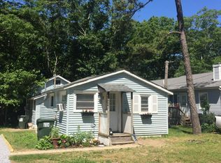 67 Oak Ave, Riverhead, NY 11901