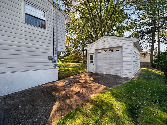5th image of 5320 Gardner Dr