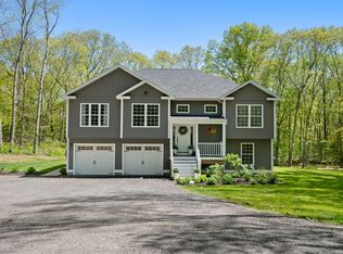 611 Hopeville Rd, Griswold, CT 06351