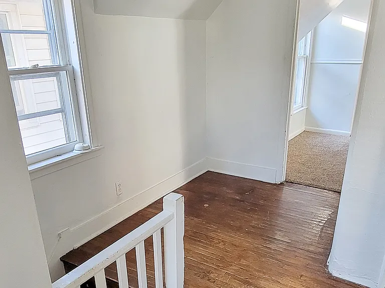 542 7th Ave S — Photo 19