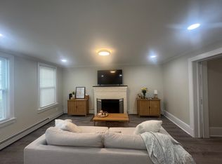 (Undisclosed Address), Huntington, NY 11743