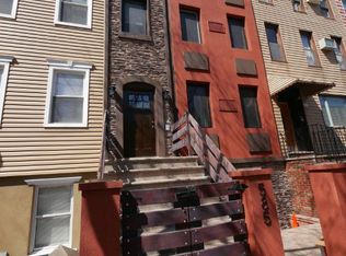 585 Leonard St APT 3, Brooklyn, NY 11222