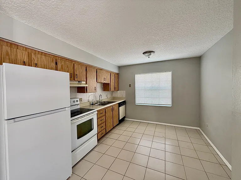 701 Michigan Ct #3 — Photo 3