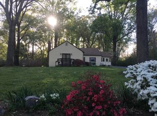 3828 Glenbrook Rd, Fairfax, VA 22031