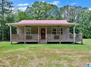 910 Smelley Rd, Talladega, AL 35160