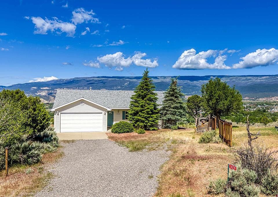 1st image of 24239 Valley View Circle