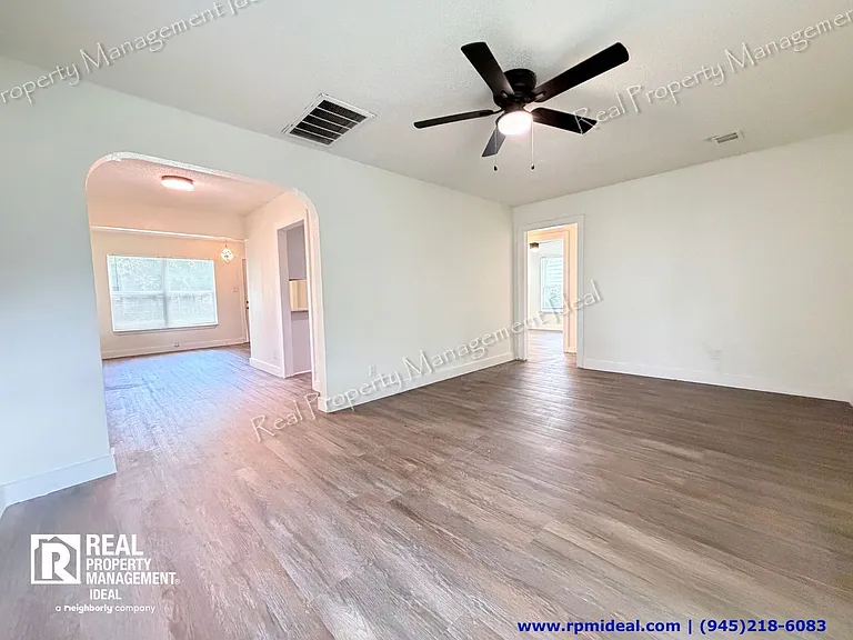 2513 Southland St — Photo 6