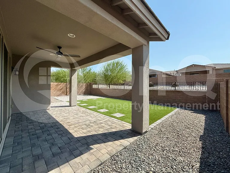 9114 S 167th Dr — Photo 23