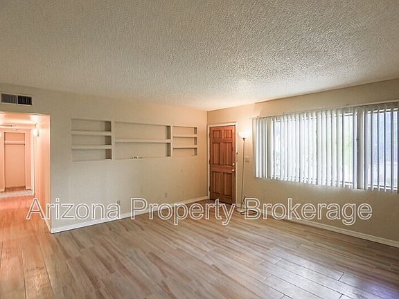 3rd image of 2408 W Morten Ave APT 1