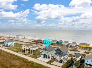 2425 Audubon Ave, Gilchrist, TX 77617