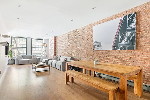 Sold by Compass | media 1