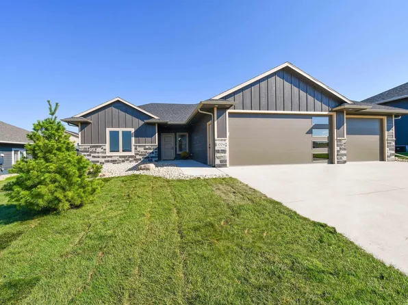 1704 E Wallin Cir, Sioux Falls, SD 57104