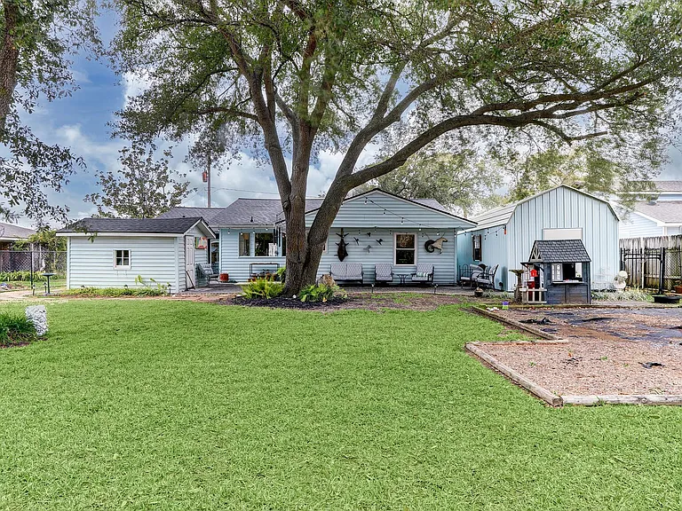4449 Shady Lake Dr — Photo 25