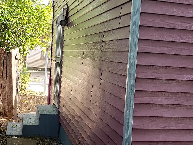 1203 SW 24th Pl — Photo 38