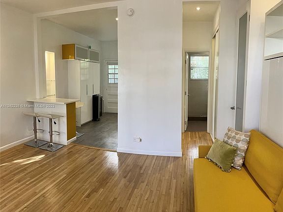 3rd image of 717 Espanola Way APT 102