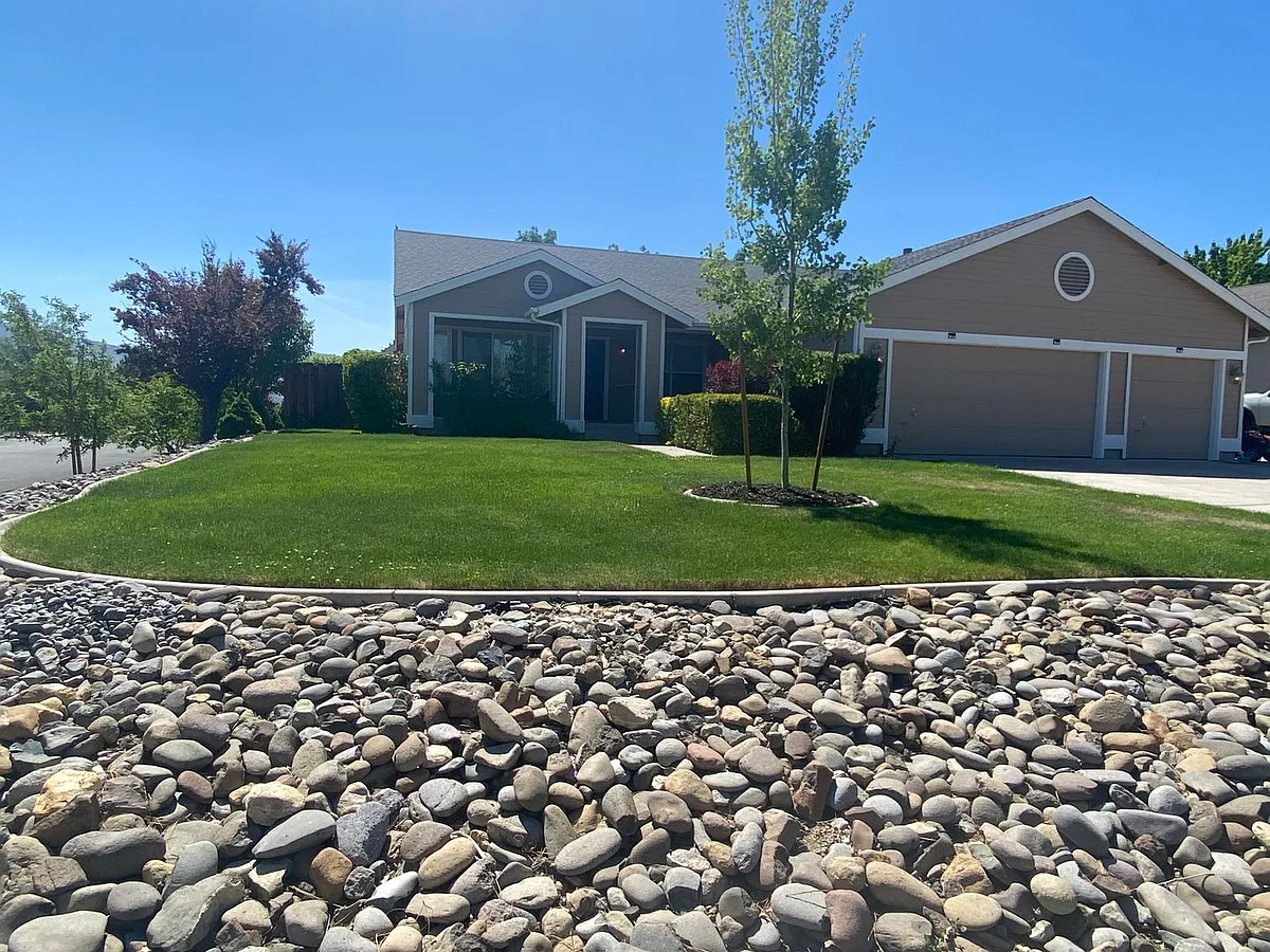 Building Photo - 12 Wisteria Ct
