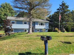 287 Soller Heights Rd, Ghent, NY 12075