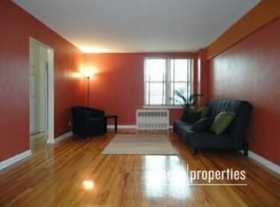 227 Ocean Pkwy APT 3J, Brooklyn, NY 11218