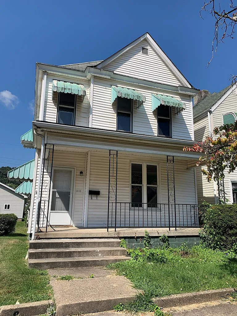 1111 Garfield Street photo 1