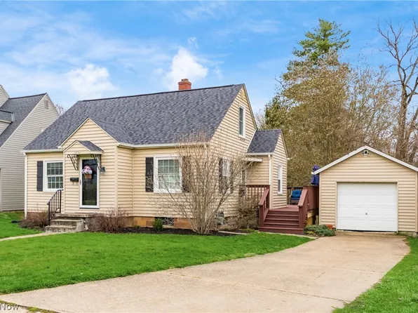 1852 Euclid Ave, Zanesville, OH 43701