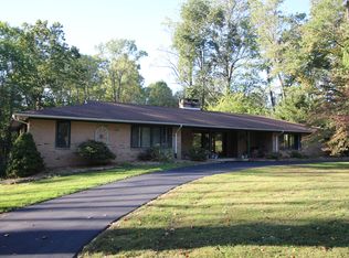 14 Covered Bridge Ln, Newark, DE 19711