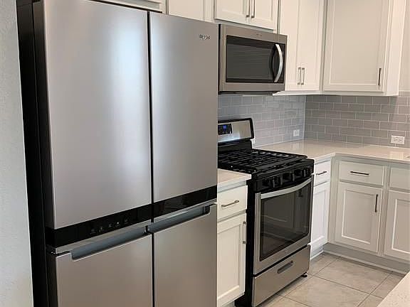 3rd image of 1829 Harvest Knoll Ln
