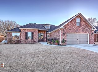 1651 Sweetbriar Way, Centerton, AR 72719