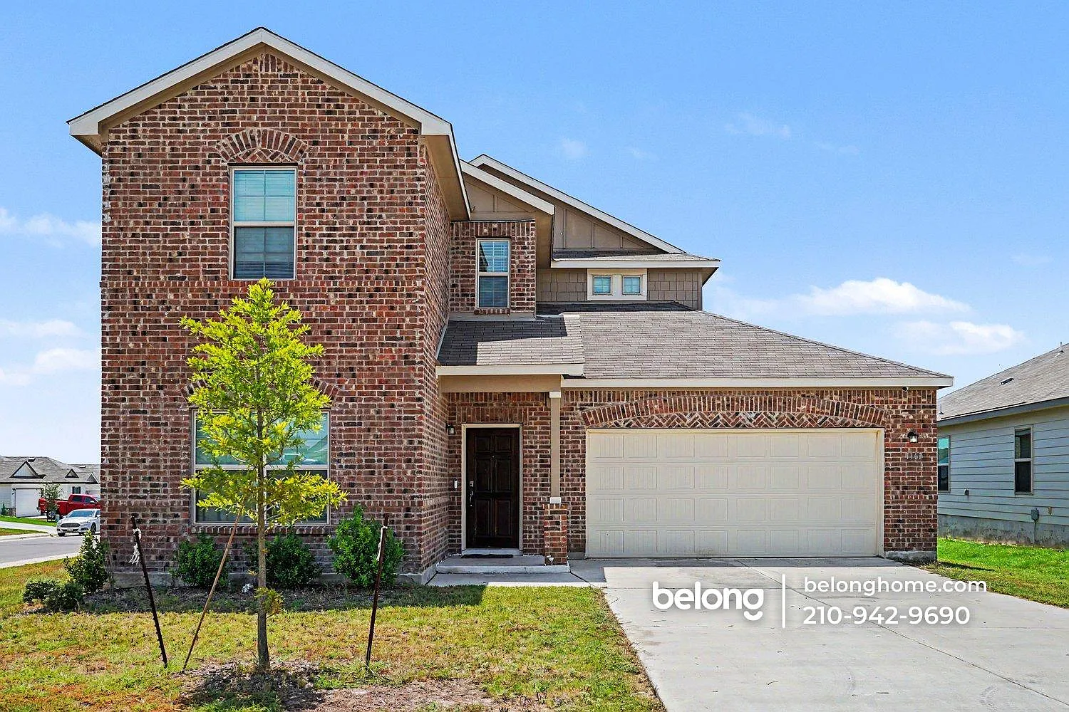 4 bed, 3.0 bath, 2816 sqft, $1,900 — Photo 1