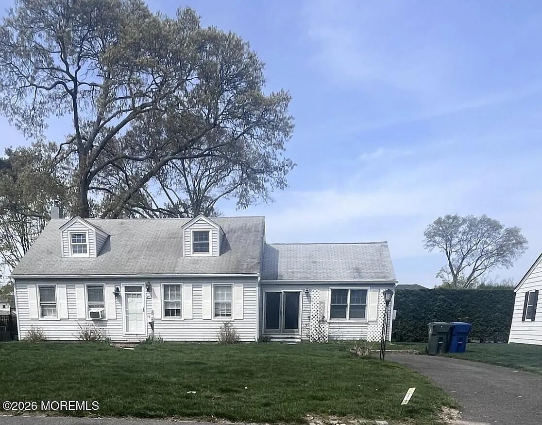 4 bed, 2032 sqft, $2,550 — Photo 1