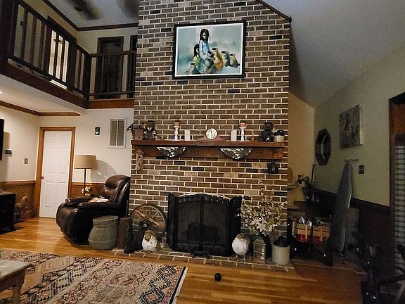 5th image of 1012 Butler Branch Rd S