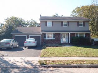 1133 Avrum Dr, Toms River, NJ 08753