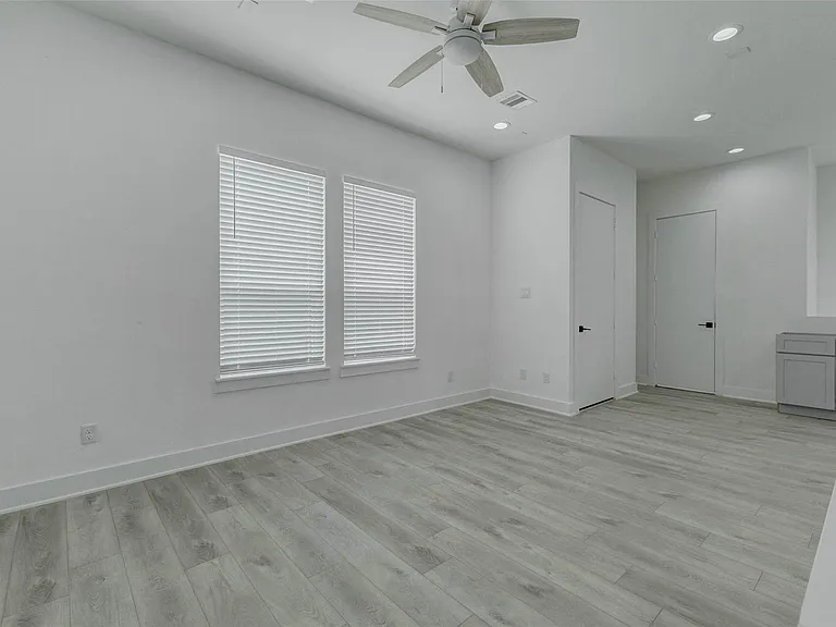 5705 Elysium St — Photo 12