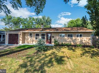 80 Gable Hill Rd, Levittown, PA 19057