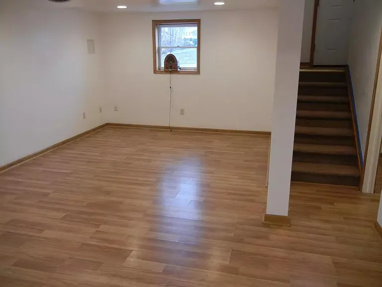 112 Gray Mount Dr — Photo 13