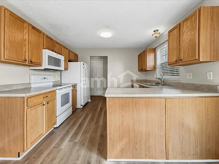 5686 Appaloosa Cir — Photo 4