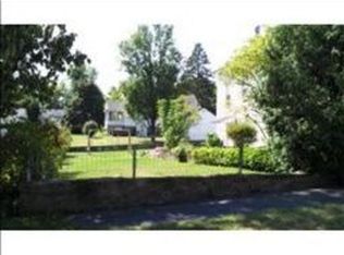 33 Rosedale Ave, Manchester, NH 03103