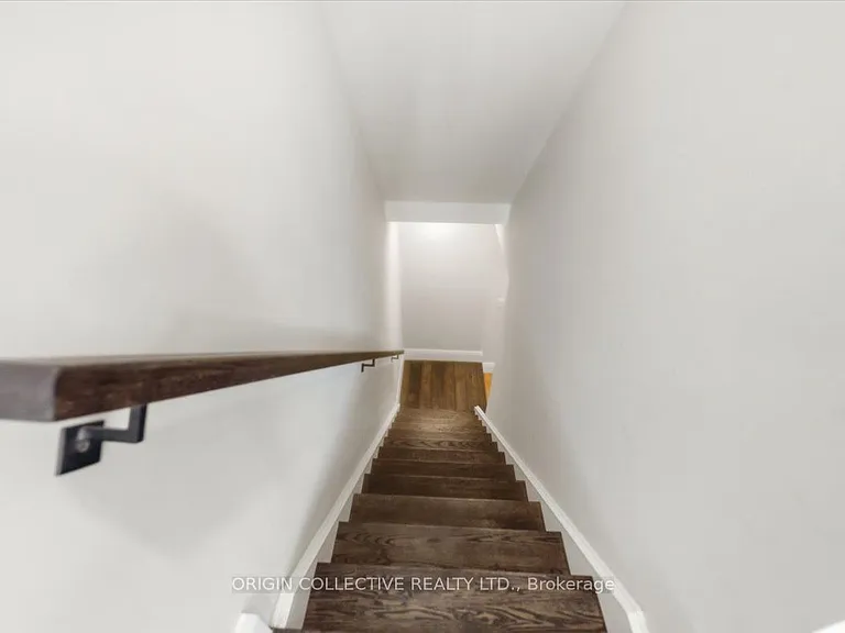 79 Wilson St E — Photo 20